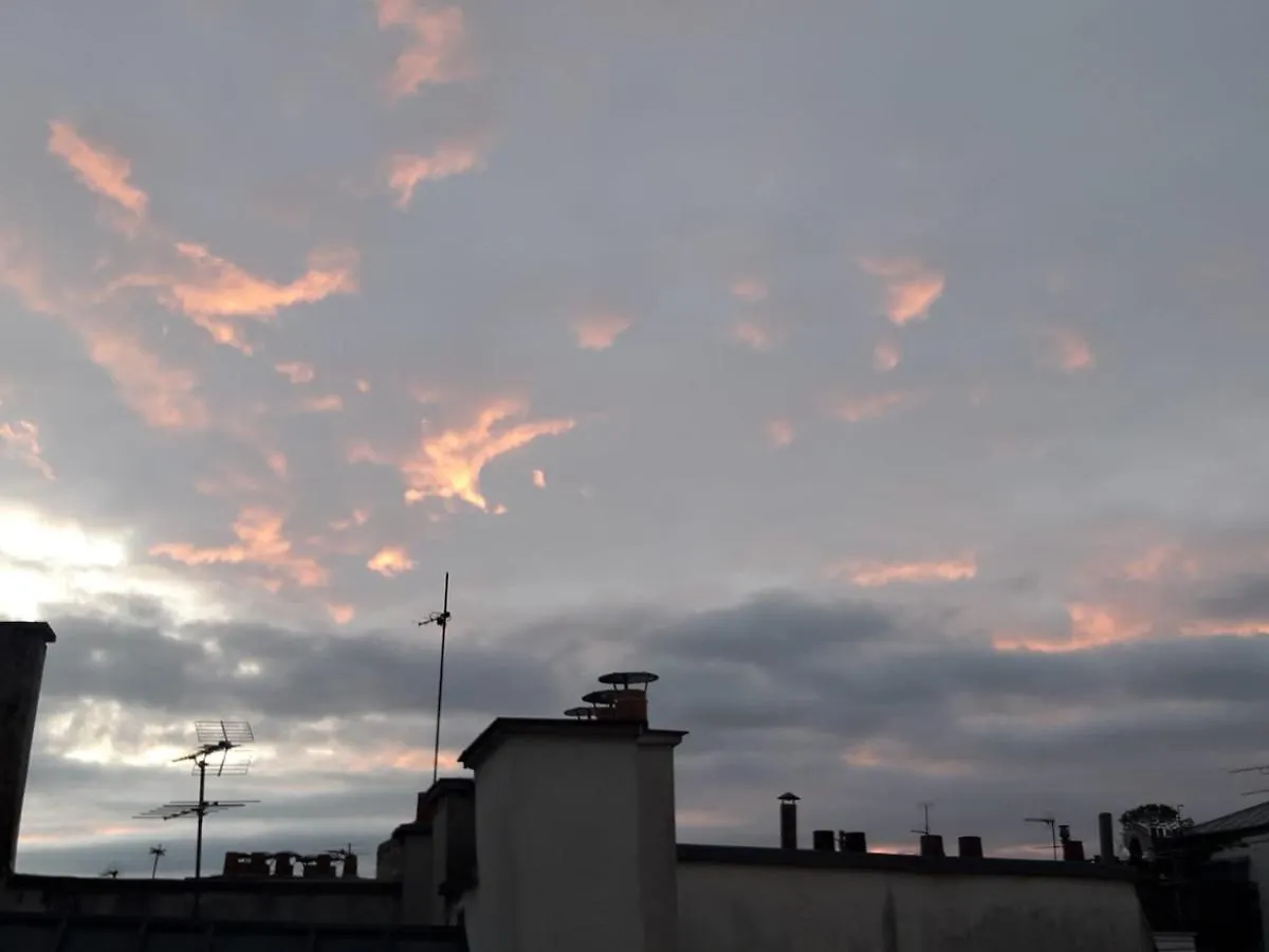 Lovely Studio Notre Dame Apartment Paris